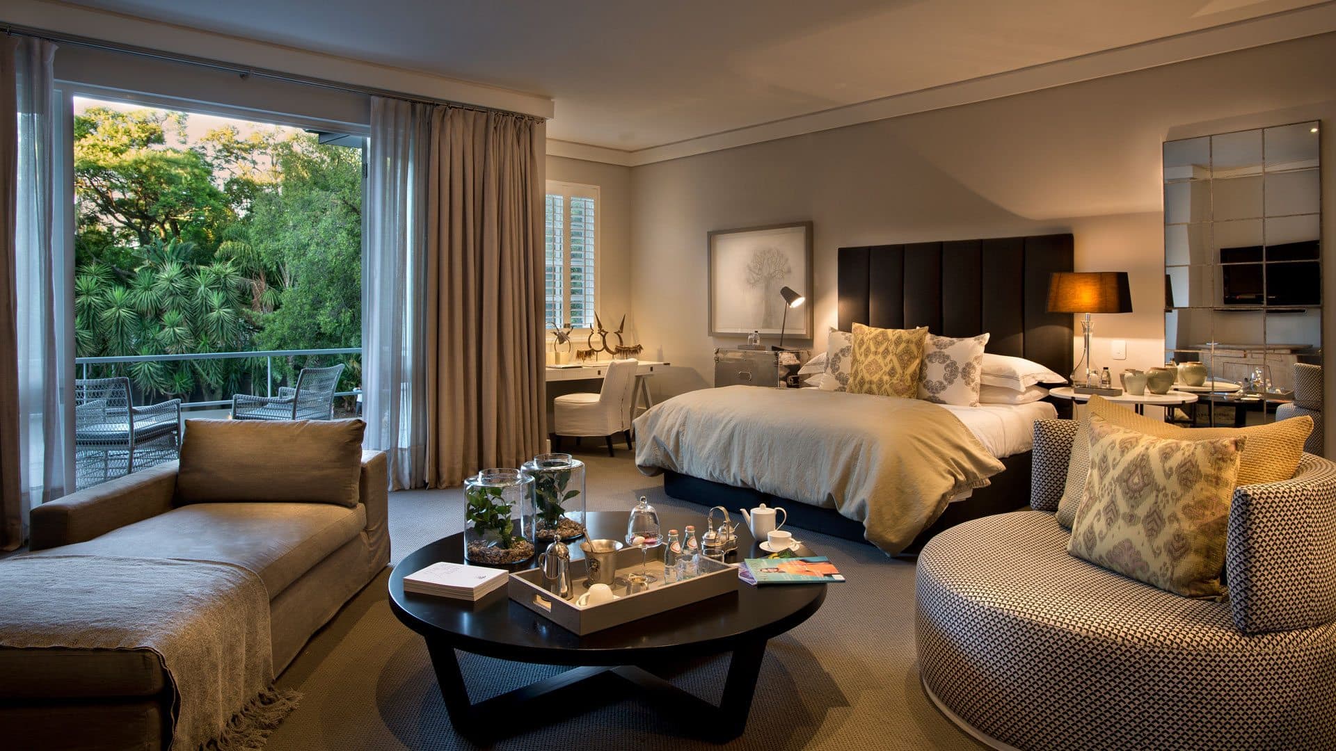 Atholl Place - Gallery 1
