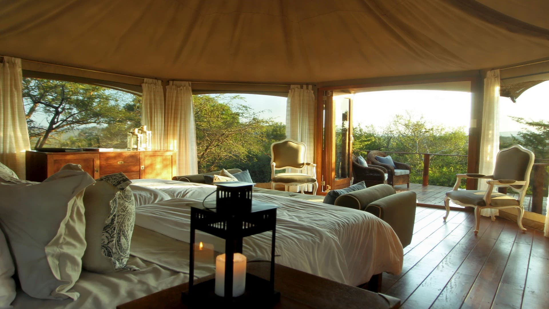 Thanda Safari Lodge